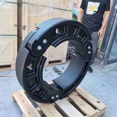 Runflat setzt für maximale Haltbarkeit militärisch-technische synthetische Materialien ein